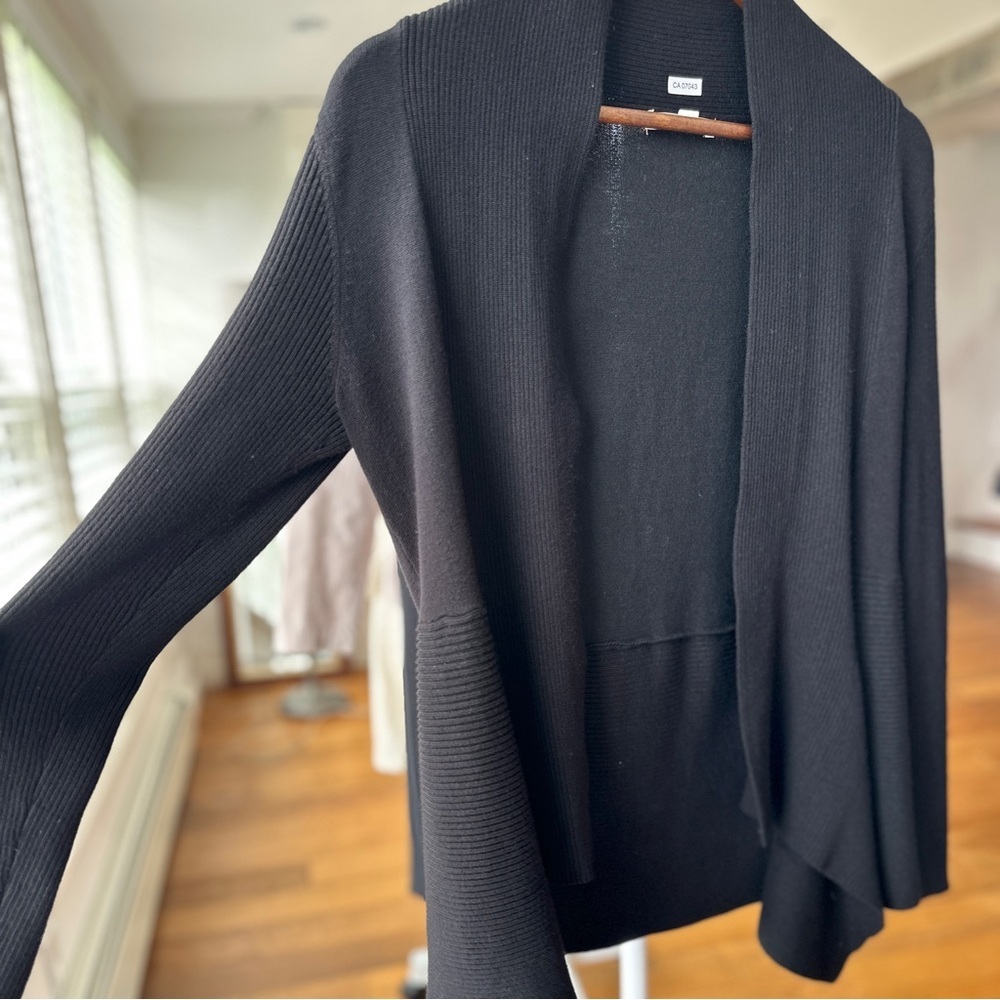 89th & Madison Black Open Front Cardigan with asymmetrical hem